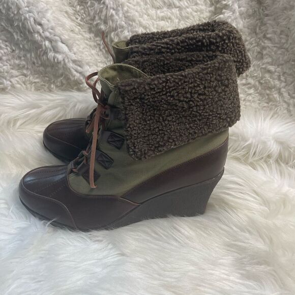 Ashley Stuart Olive Green textile &Brown faux leather lace up wedge boots SZ12W. - Picture 1 of 12